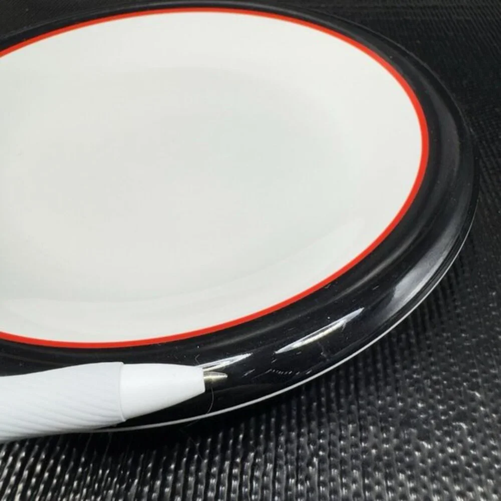 Ranmaru Tuxedo Japan Ceramic Stoneware Black Red White 7.5inch Plate Dish Set 3‎